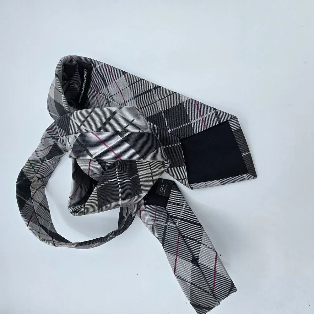 Express Design Studio Men's 100% Silk Necktie Tie Striped Black White EUC